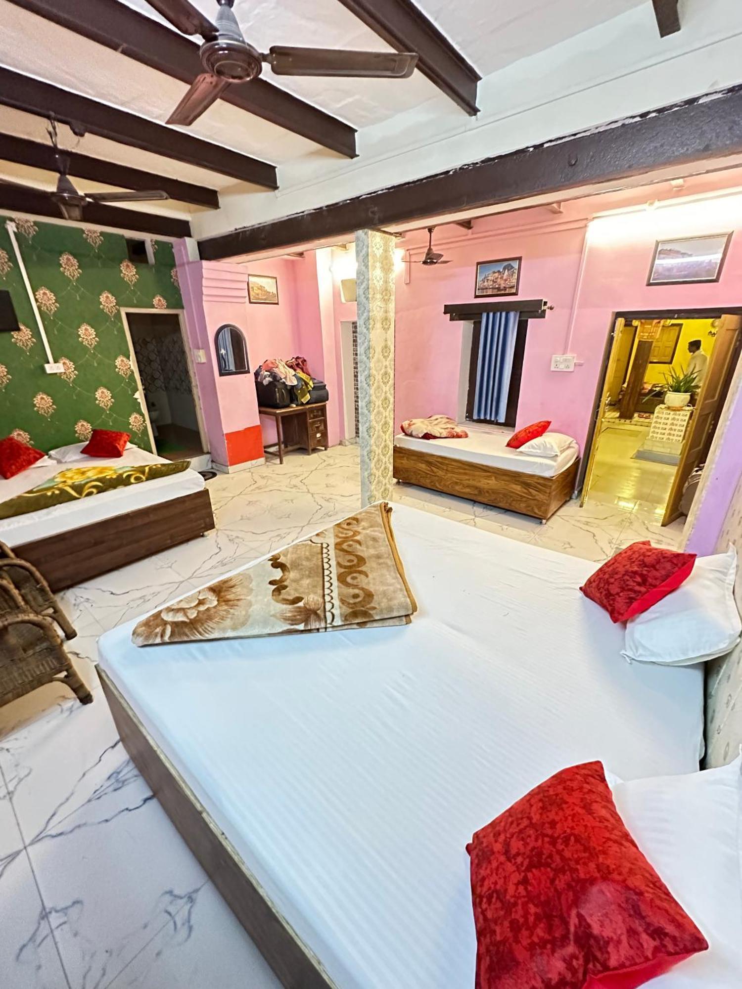 Home Stay Suraj Inn 瓦拉纳西 外观 照片