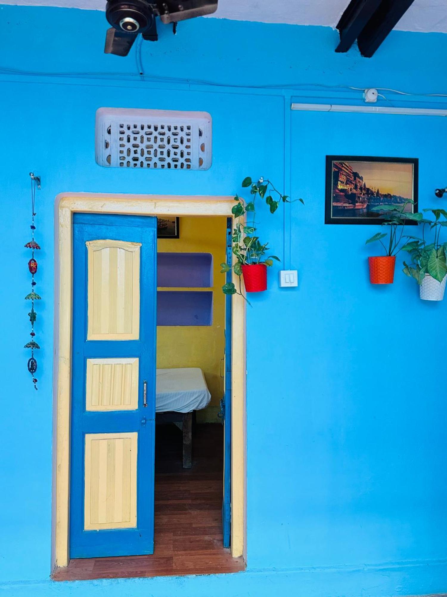Home Stay Suraj Inn 瓦拉纳西 客房 照片
